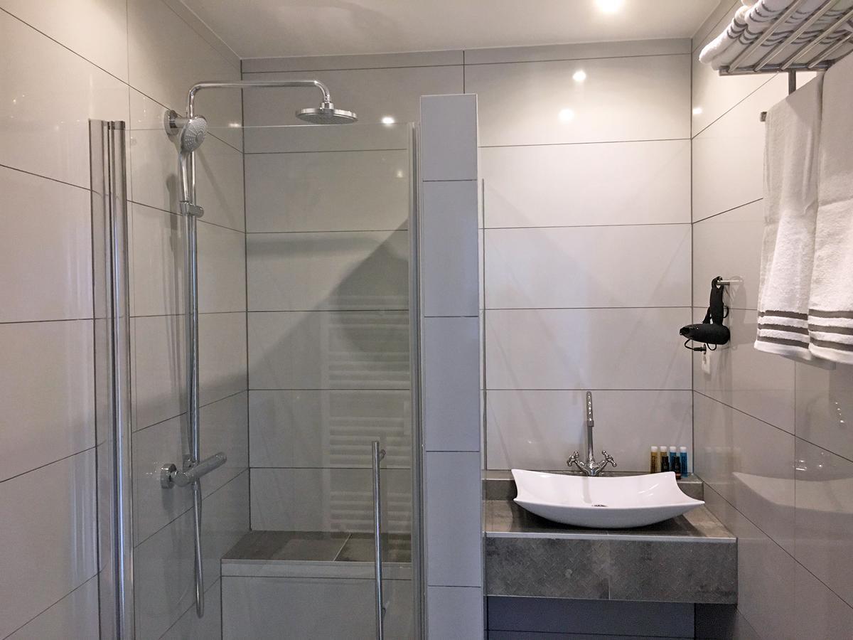 B & B Zundert Bagian luar foto